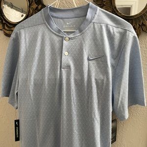 Nike Dri-Fit Blade collar Sz Sm Color: Sky Blue